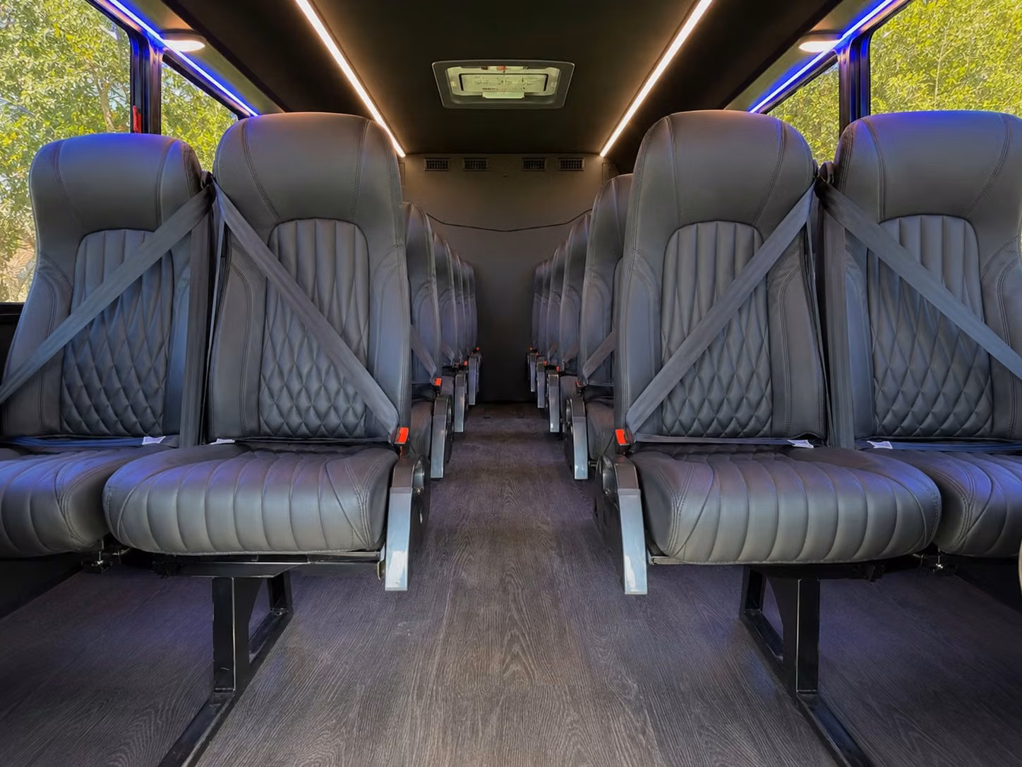 lubbock 20 passenger minibus rental